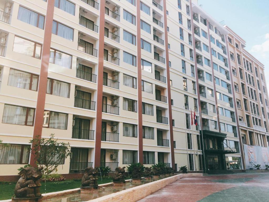 Sky City Hotel Vientiane Extérieur photo